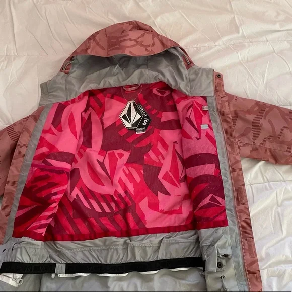 Women’s Winter Jacket Shell - Volcom - Size small - Picture 3 of 4